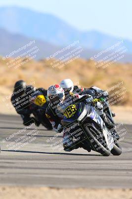 media/Jan-10-2025-CVMA Friday Practice (Fri) [[489e0da257]]/Group 4 and Trackday/Session 4 (Turn 16)/